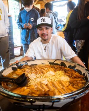 CHICO CARLITO Instagram - .
楚辺そばチャリティーイベント大盛況🔥
感謝です🤝🌺

@sobesoba @sobesoba.staff_official

📸 @shota_o2ka