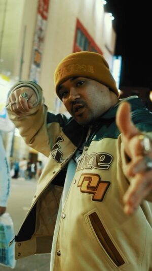 CHICO CARLITO Instagram - .
もうMV CHECKした？😎🌺

地元の唄(Remix) / CHICO CARLITO&般若

MV Director : Shota Otsuka
@shota_o2ka 

Track by TOKYO BEAT SOCIETY
Rec & Mixed by NAOtheLAIZA
Artwork by N.S.P DESIGN WORKS

https://youtu.be/TJrp2FVz0kM?si=qp_lMOpzusS682lW