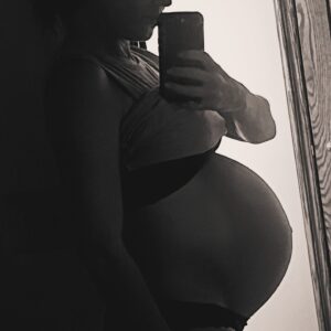 Caity Lotz Instagram - The bump is bumping. Pretty cool to be growing life inside my belly 😊 so excited to meet this new soul!