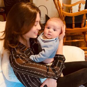 Cameron Douglas Instagram - Happy Birthday to a remarkable young woman, sister, aunt, intellectual, and all around lovely human being. I could not be more proud of the person you are and the trajectory your star is traveling. Sending you all my Love baby...Enjoy your day! ❤️💛💚 @carys.douglas