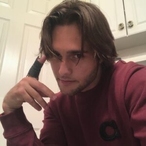 Cameron Moulène Instagram - this finger never healed