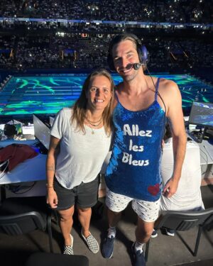 Camille Lacourt Instagram - Soirée de Gala…
Tenue de Gala!!!
Allez les bleus 🇫🇷