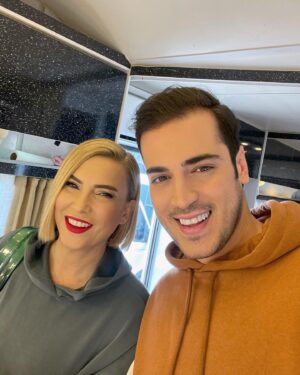 Can Sarp İkiler Instagram - Parçası olmaktan gurur duydum, her anı ayrı keyifliydi:) Başta izleyenlerimiz olmak üzere tüm @yasakelmafox ve @medyapimresmi ailelerine teşekkür ederim💛 Yeni hikayelerde görüşmek üzere✌🏻✌🏻