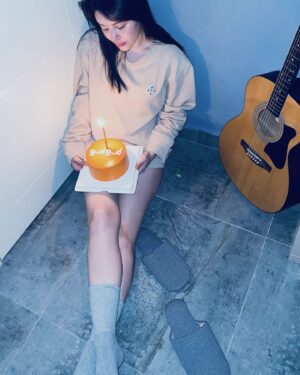Candy Ice Instagram - The best gift I gave myself this year is that I opened my own cafe with my love one . 
Different stages, different selves. I love myself more and more. Happy birthday to u sweet candy ice

thank you for your lovely cake dear
@alicebsw @bryan_seah