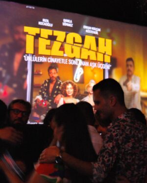 Cansu Tosun Instagram - TEZGAH

İşte büyük gün geldi TEZGAH dün seyircisi ile buluştu… 

Bu ekibe hayran olmamak gurur duymamak mümkün değil.. emeğinize sağlık 

Hayırlı uğurlu gişesi bol olsun 🧿

@erkankeka ❤️👏🏻

11.08.2024