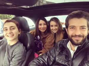 Cantuğ Turay Instagram - Tiyatro Kafe “KIRIKKALE” Yollarındaa..😊