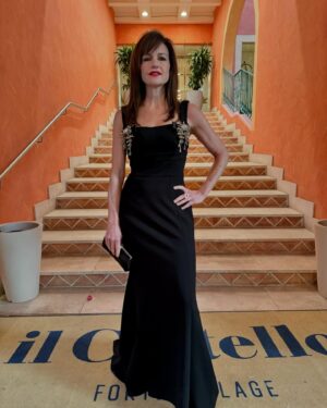 Carla Gugino Instagram - Grazie Mille to @filming_italy for honoring me with such a beautiful award. @tizianarocca You assembled a spectacular group of artists and gave us an opportunity to gaze at the strawberry moon (!) with old friends, laugh with new friends, and discover dolce sardo (the perfect Italian cheese. :) Sardegna is magical and Il Castello (or as we called it Elvis Costello) was a home away from home. Arrivaderci Sardegna ✨✨until we meet again…♥️