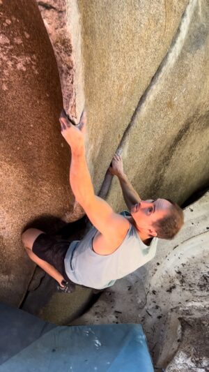 Carlo Traversi Instagram - Last one from the Ice Caves.  The incredible features of Cobra Commander V10.  Really enjoyed the mantle move on this one.  Rare style for Colorado.  @blackdiamond @blackdiamond_climb @theboulderfield #independencepass #bouldering