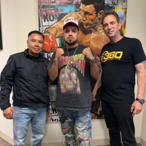 Carlos Balderas Instagram - Signed, Sealed & Delivered 📑✍🏽
Inked Up A Deal With @360boxingpromotions Thank you For Opening Your Doors To A Big Stepper. Im More Motivated Than Ever, Can’t Wait To Show Up & Show Out 🔥 
El Tiempo De Dios Es Perfecto 🖤