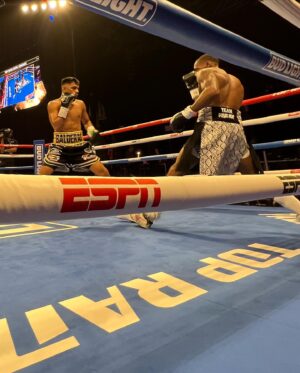 Carlos Balderas Instagram - Wins & Losses Come With Being A Boss. I’ve Faced Adversity All My Life This Is Nothing New, I Always Know How To Bounce Back. 🥷🏽
Appreciate All My People Pulling Up, All My Sponsors 🖤
Back In The Lab Soon .. See Y’all In September 📆
