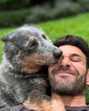 Carlos Ferro Instagram - 🥰.