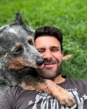 Carlos Ferro Instagram - 🥰.