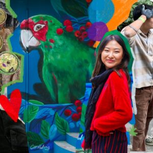 Carol Wang Instagram - 🦜♥️ Esse foi o resultado da primeira arte em homenagem as aves, aguardando o Fe trazer o carrinho de volta para iniciar a próxima arte 😅
.
.
#aves #papagaiocharão #pintura #mural #graffiti #arte #art #animal #papagaio