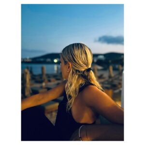 Carolina Crescentini Instagram - Perche le vacanze finiscono? 
#shh
#me