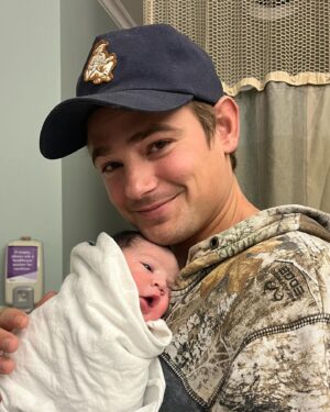 Carson Boatman Instagram - Christmas came early this year. We are so in love with our sweet baby girl, Ava Rey, and can’t wait to see what this next stage of life will look like for the three of us. #girldad 👨‍👩‍👧