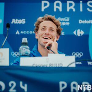 Casper Ruud Instagram - Happy with my Olympic debut🇳🇴
@olympicteamnorway @paris2024 @itftennis 

📸: Fredrik Varfjell | NTB
📸: ITF images via Dubreuil | Kopatsch | Zimmer
📸: Stian Lysberg Solum | NTB