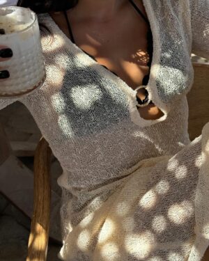 Cassandre Lapierre Instagram - this summer dress 🌞🌞 ça vous dit une sélection de tenues de plage ?

#summerdress #beachoutfit #beachdress #dress #ootd #outfitinspo #sainttropez #summerlook