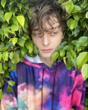 Castle Rock Instagram - Is my hair too long? Ok. Sweet
