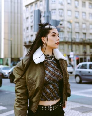 Catarina Filipe Instagram - Never felt cuter 💅🏼 

Styling @eri.pessoa 
Hair @dorahenriques @pinkroombydora 
Pics @rafaelasglopes 

#streetfashion #knowslondon #portuguesegirls