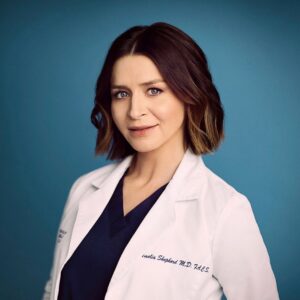 Caterina Scorsone Instagram - New season. New haircut. New outlook. New baby. What else is new?? #ameliashepherd #greysseason16 #greysanatomy