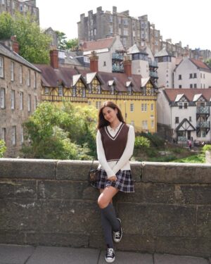 Catriona Gray Instagram - Edinburgh, you have my heart. 🤍 
It’s my first time in Scotland and my dads first time back to his homeland since he immigrated to Australia at the age of 7 back in 1952. 🥹 And it’s like I’m discovering right alongside him - our heritages and family history. 🏴󠁧󠁢󠁳󠁣󠁴󠁿 I’m so grateful to be able to do this trip with him.