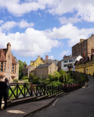 Catriona Gray Instagram - Edinburgh, you have my heart. 🤍 
It’s my first time in Scotland and my dads first time back to his homeland since he immigrated to Australia at the age of 7 back in 1952. 🥹 And it’s like I’m discovering right alongside him - our heritages and family history. 🏴󠁧󠁢󠁳󠁣󠁴󠁿 I’m so grateful to be able to do this trip with him.