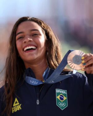 Cauã Reymond Instagram - Esse é um post sobre ter orgulho de ser brasileiro e de ser representado por atletas tão incríveis. 

Boraaa!!! 🇧🇷❤️👏🏻

#TimeBrasil #Paris2024