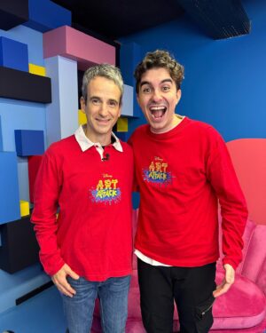 Cauê Bueno Instagram - Meu sonho realizado 🥹❤️

Gravamos hoje com uns dos primeiros apresentadores do Art Attack 🥹

Muito Obrigado Daniel, você é incrível ❤️

26 de julho vai estrear 🔥🔥