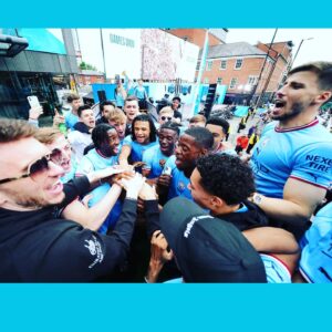 Ceallach Spellman Instagram - What the f*** am I doing on that bus?! Beyond my wildest dreams. Champions again. 4 in 5. Best team in England. 

Thank you @mancity love you 💙