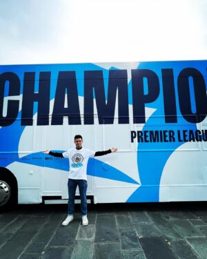 Ceallach Spellman Instagram - What the f*** am I doing on that bus?! Beyond my wildest dreams. Champions again. 4 in 5. Best team in England. 

Thank you @mancity love you 💙