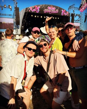 Ceallach Spellman Instagram - Don’t cry because it’s over, smile because it happened ♥️

Obligatory best place on earth post.
