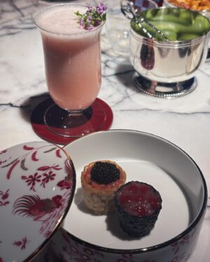 Cecilia So Instagram - 每年生日
是我們一年一度的dress up date🙂‍↕️
簡簡單單與喜歡的人食個好吃的晚飯
就很快樂啦☺️🤍

thank you for this lovely birthday surprise @qurahongkong @hongkongregent @lhyleon 🥂✨
everyone please go try their cocktail and dinner it’s MUAH!! 🤤🤌🏼