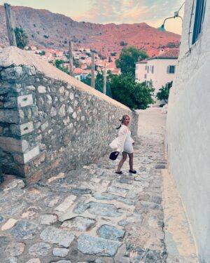 Celina Sinden Instagram - Night swimming and Dakos. Yassas Athens, Hydra and Spetses.