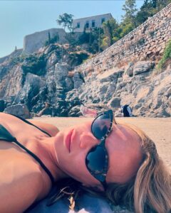 Actress Celina Sinden HD Photos and Wallpapers September 2024