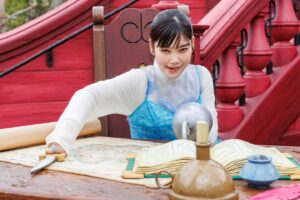 Cent Chihiro Chittiii Instagram - Disney Fantasy Springs🚢

いま発売中の女性セブンさまの企画で
堪能させていただきました。
しあわせすぎてとろけそうな時間でした
感謝っ

🧚🏻@megumikuji_luckhair