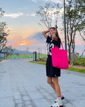 Chae Jung-an Instagram - 8월 Sunset🏝️