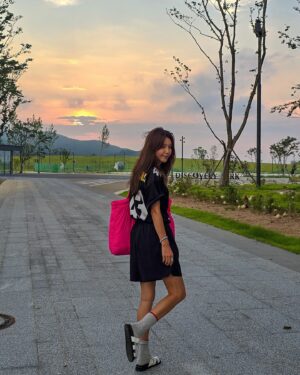 Chae Jung-an Instagram - 8월 Sunset🏝️