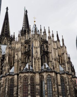 Chahub Marut Ghoummeddin Instagram - 🏰🇩🇪🏰 #kölndom #colognecathedral #köln #cologne #germany