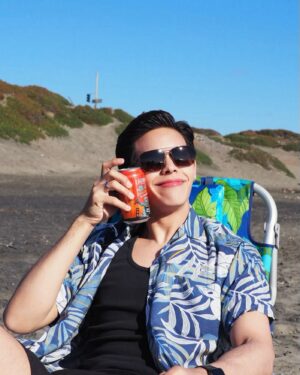 Chahub Marut Ghoummeddin Instagram - 🍷😎🍺 #oceanbeach #sanfrancisco #america