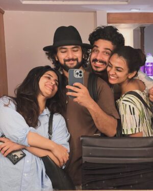 Chaithania Prakash Instagram - The one time we were all listening closely to hear the word “pack-up..!!!!” 👀🤧 

#udumbancholavision #donefortheday