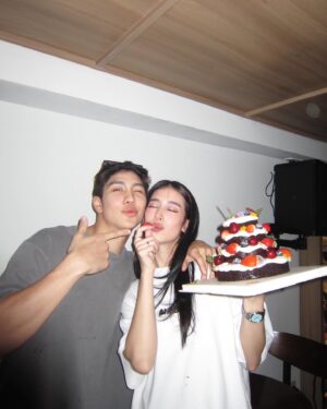 Chalida Vijitvongtong Instagram - ขอบคุณนะคะทุกคน 💖✨#Chalida31YearsOfLove