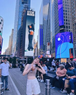 Chanel Wang Instagram - ✿ A New York Minute ✿🗽🚊🛻🦕