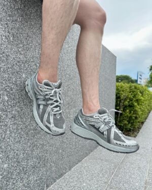 Chang Jayapol Chiopittayakarn Instagram - Let’s celebrate Grey day together 🧲 เข้ากับทุกชุดทุกลุคจริงๆ 👟👟 @newbalance #NewbalanceTH #greydays2024 
#newbalance