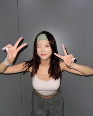 Chang Seung-yeon Instagram - 💚💘✨🌟