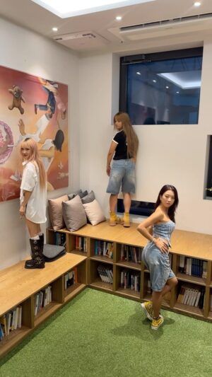 Chang Seung-yeon Instagram - 3, 2, 1 let’s go ❤️