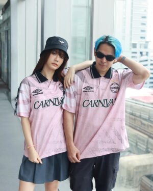 Chanidapa Pongsilpipat Instagram - เปลี่ยนเดือนก็เปลี่ยนไป แต่อย่าเปลี่ยนใจก็แล้วกัน 😈 @carnivalbkk #umbroxcarnival #fieldlegacy #umbro #carnivalbkk #hackbest