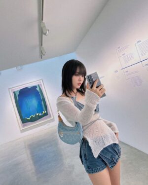 Chantalle Ng Instagram - Oh aren't you a masterpiece 🩵