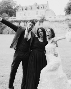 Charlène Le Mer Instagram - L’amour f(L)ou 🤍
1 mois de nous, c’était si parfait à nos yeux…on recommence ? 🥹