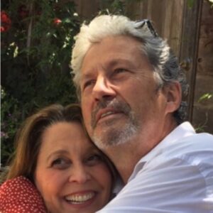 Charles Shaughnessy Instagram - I have loved my wife for 37 years. It has been the easiest thing I’ve ever done. 💕😊💕#MrsS #LoveandMarriage @shewshee83