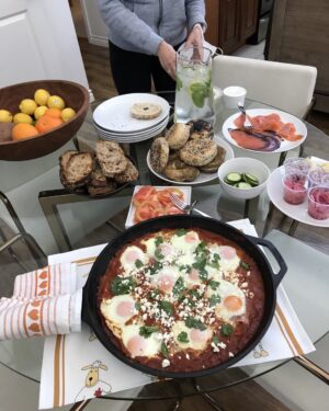 Charles Shaughnessy Instagram - When the kids entertain the Aged Ps! 😆👍💕💕💕 #SundayBrunch ( to be eaten socially-distanced and outside btw 😊)